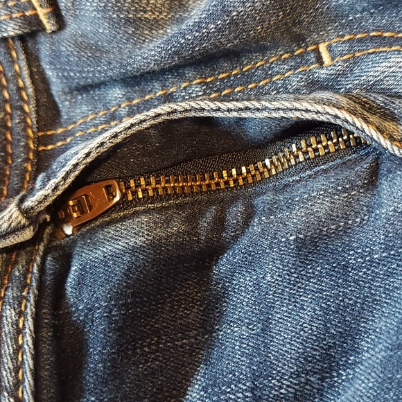 American Eagle Jean's for Women (6) - Picture 3 of 3